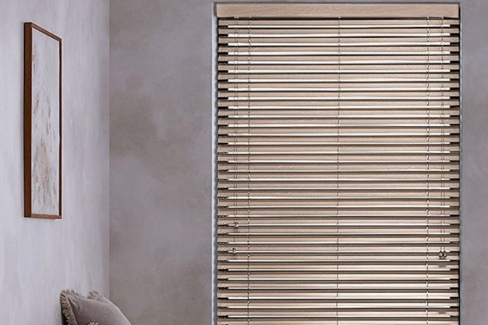 Choosing a premium quality blind over a store purchased alternative