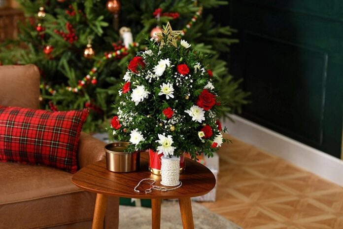 DIY Christmas Tree Decorations
